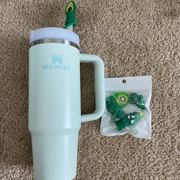 Stanley 30 oz Quencher Tumbler + Third-Party Straw Cap - Picture 1 of 8